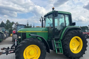 John Deere 6800