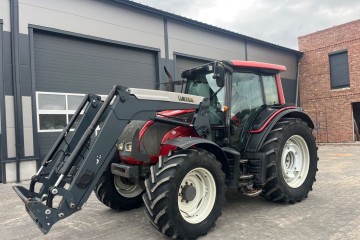 Valtra n141 ładowacz czołowy Quicke